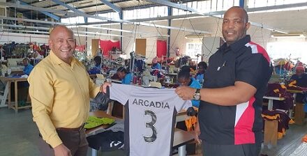 Schooltex sponsors Arcadia FC with playing gears for junior teams