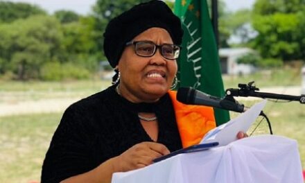 Nena esiku lyaakiintu