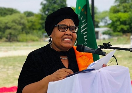 Nena esiku lyaakiintu