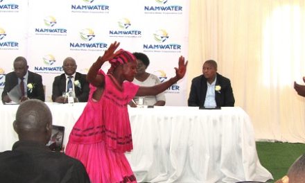 Naitembu yaNamwandi entertains water guests