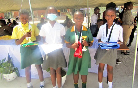 The bright readathon stars of Oshana