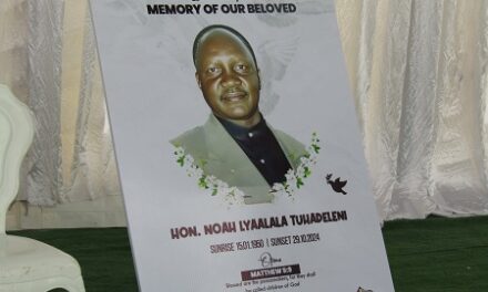  Hundreds pay tribute to founding councilor for Endola
