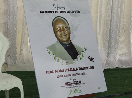  Hundreds pay tribute to founding councilor for Endola