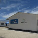 Shaanika Nashilongo a pewa oongulu dhosikola kuMTC/MVA Fund