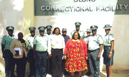 Minister Ipumbu visits Oluno Prison